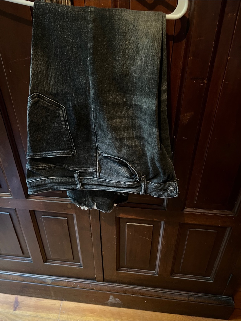 RISEN WASHED RELAXED FIT STRAIGHT FRAYED HEM SIZE 32/15 JEANS